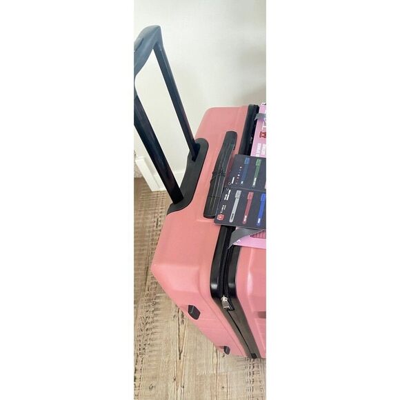 New $439 TAG Gateway 1Piece Hardside Luggage suitcase, travel bag 28” roll - Picture 10 of 14